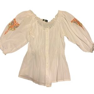 etc. Women's Peasant Type Blouse Size L, Wear on or off the Shoulders. NWOT